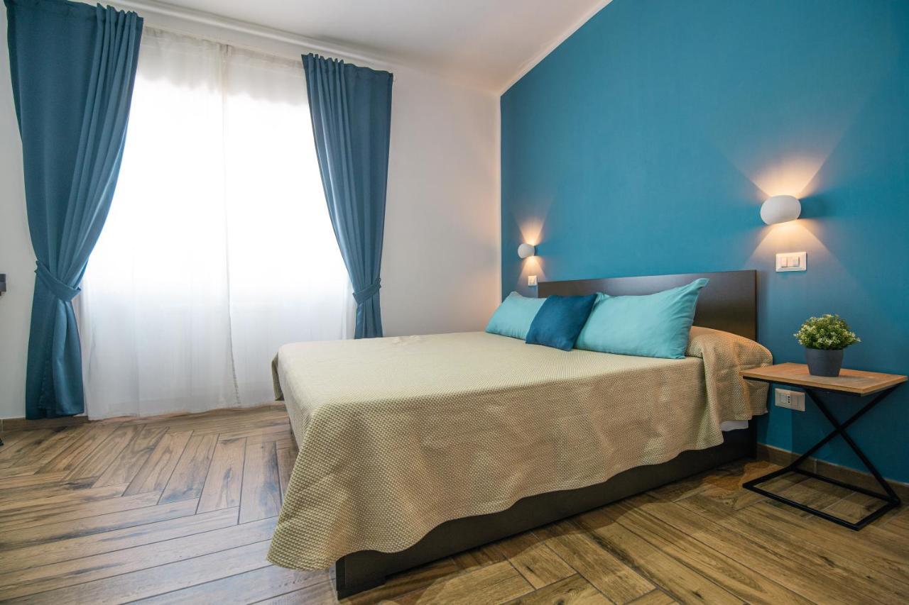 Hub Ferroviario - 12 Posti Letto Per Il Tuo Gruppo A Napoli Con Wifi E Netflix Bed & Breakfast Bagian luar foto