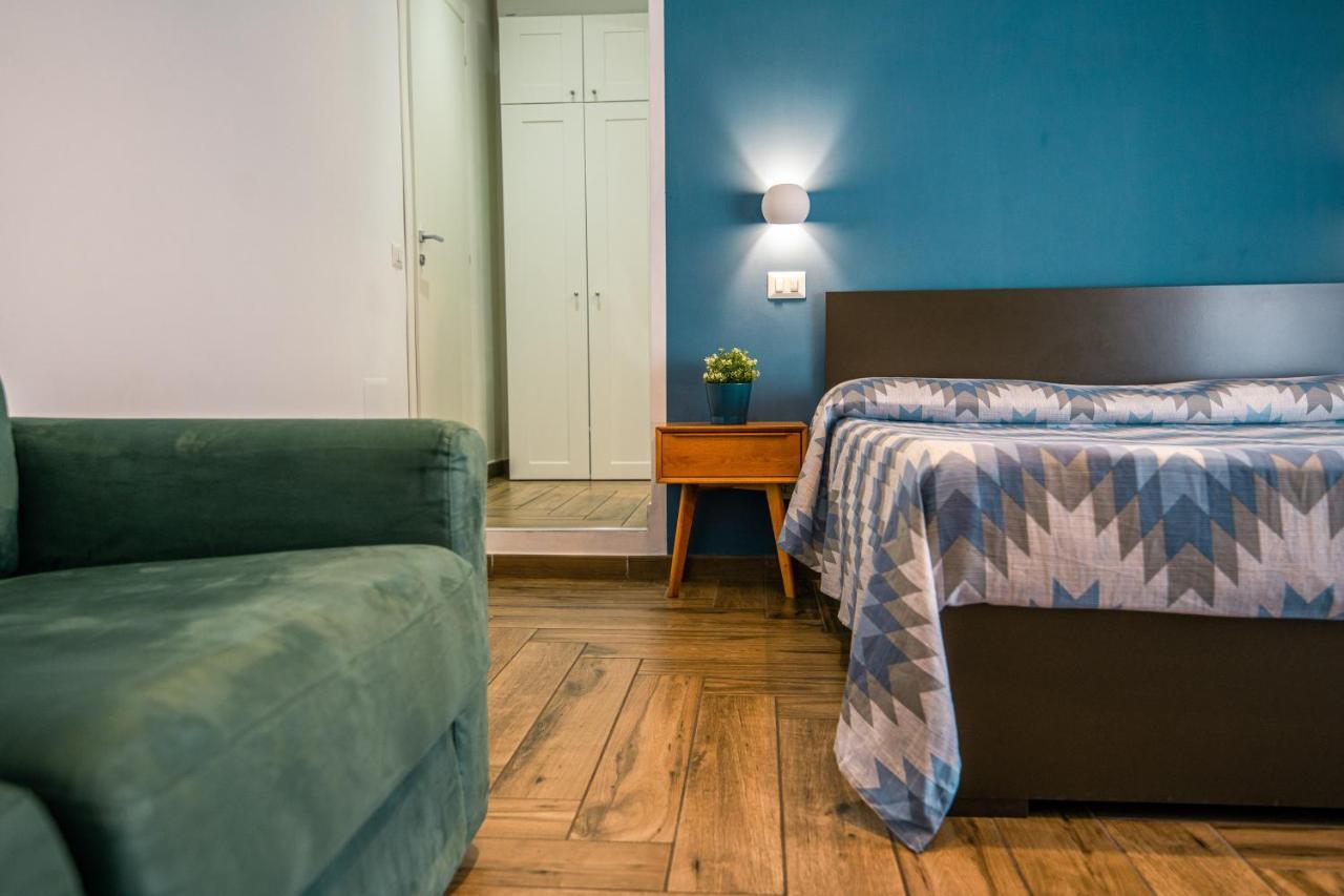 Hub Ferroviario - 12 Posti Letto Per Il Tuo Gruppo A Napoli Con Wifi E Netflix Bed & Breakfast Bagian luar foto