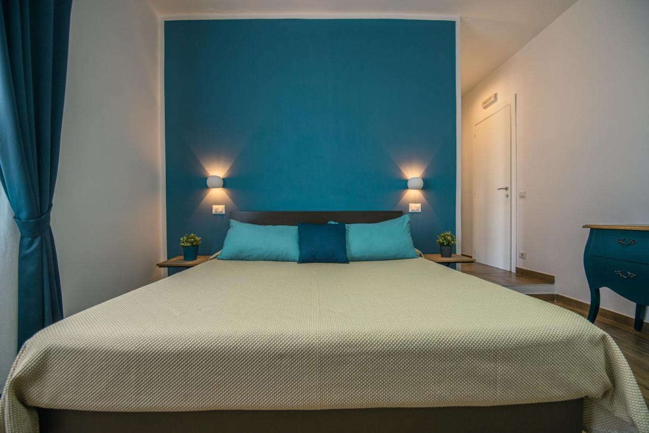 Hub Ferroviario - 12 Posti Letto Per Il Tuo Gruppo A Napoli Con Wifi E Netflix Bed & Breakfast Bagian luar foto